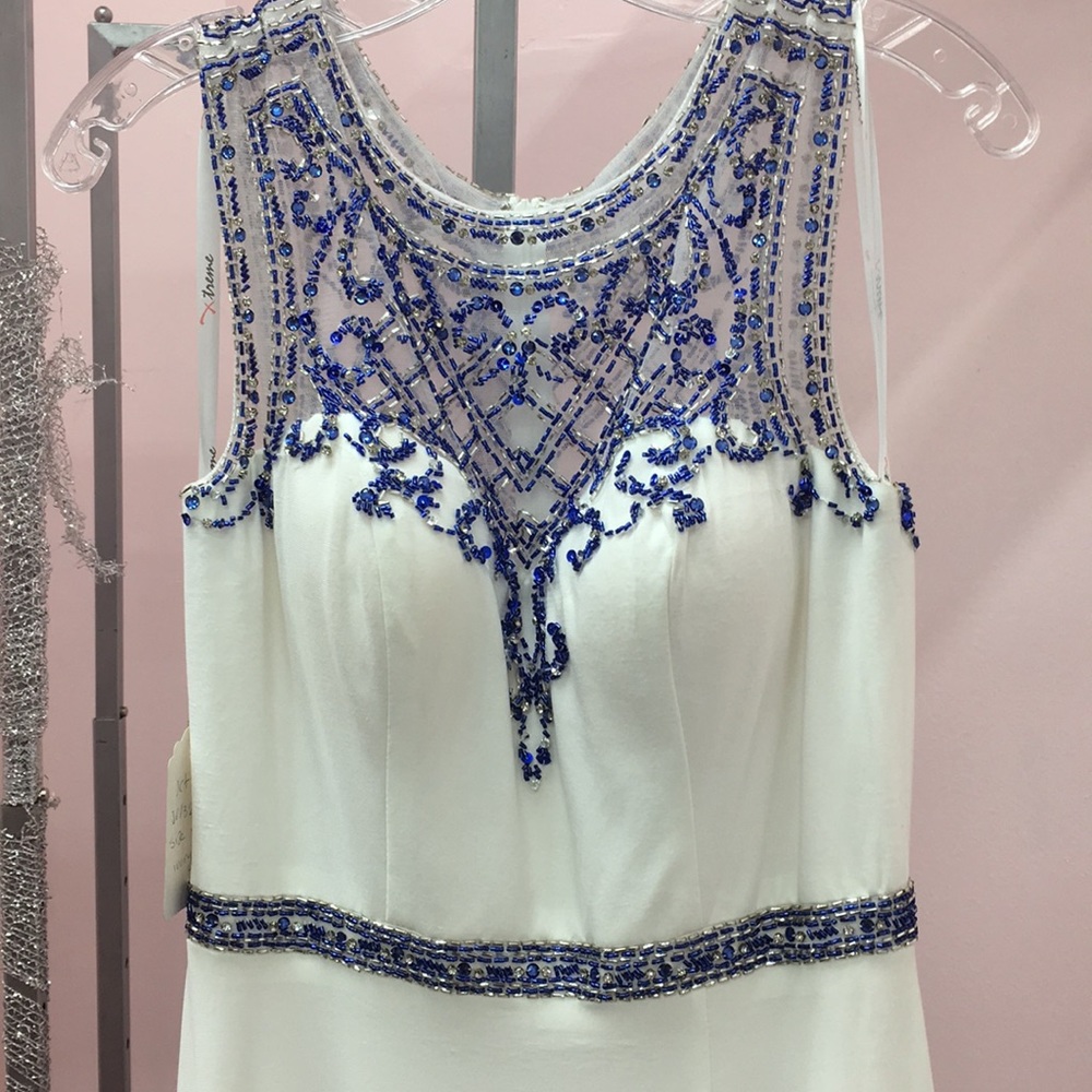 NWT WHITE AND BLUE DRESS